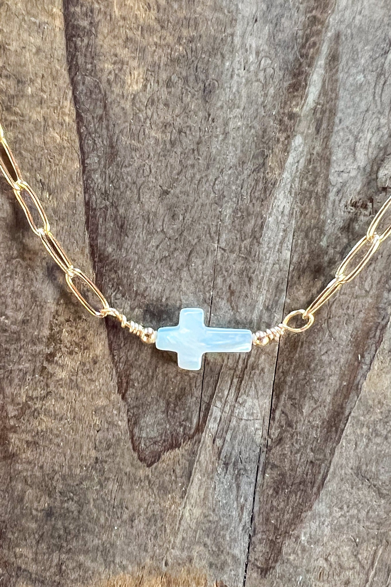 Pretty in Pria Gold link Necklace
