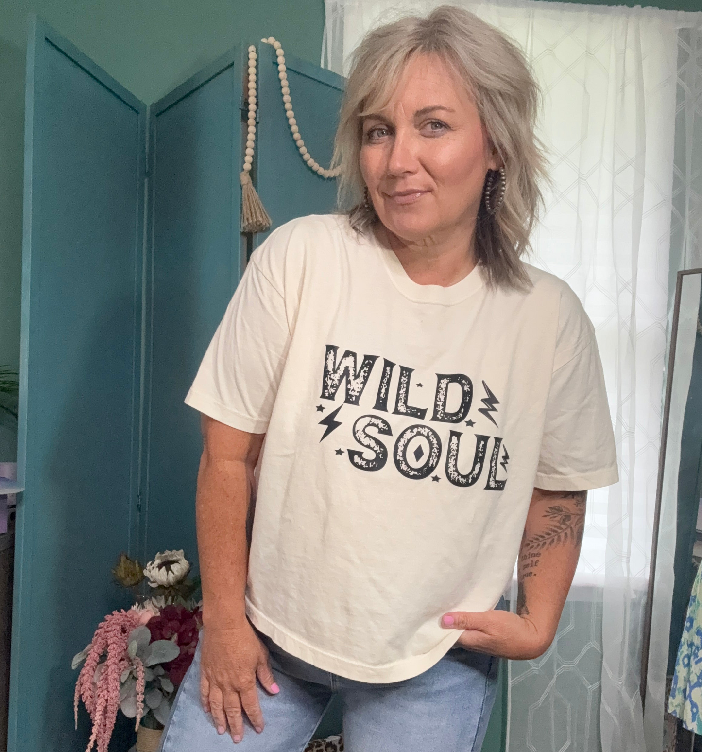 Wild Soul, Free Style Cropped Graphic Tee – Cream