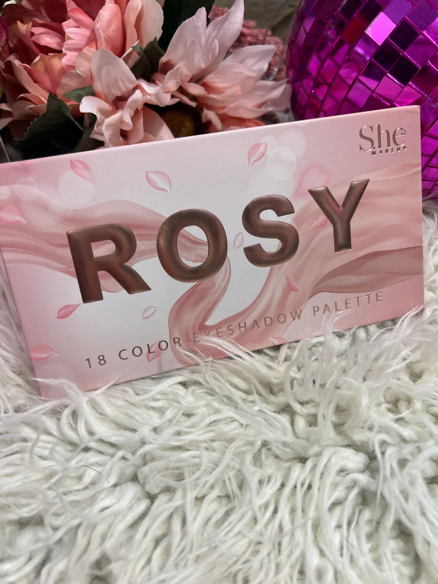 Rosy all day eye shadow palette
