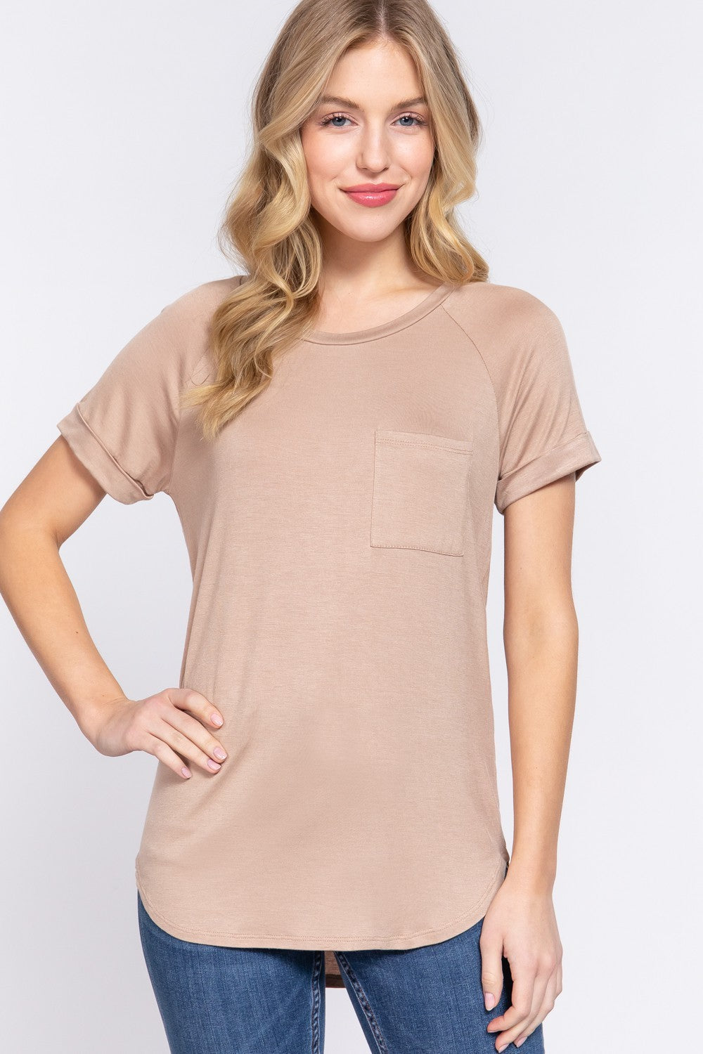 Short sleeve raglan pocket tee