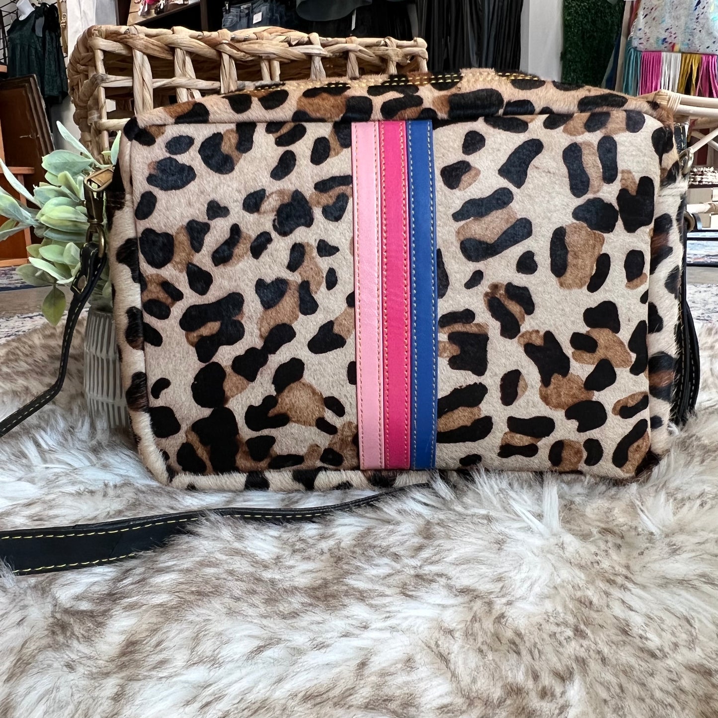 The Noelle Indie hide and leather crossboby