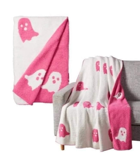 Too cute to be Spooky Ghost Blanket in Pink