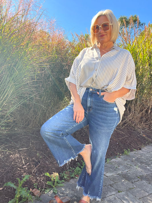 Goldie's Mid Rise Straight Cropped