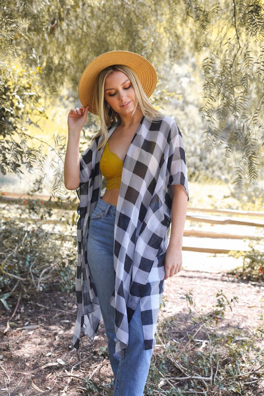 Buffalo plaid kimono in White