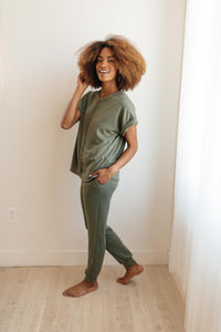 Luxurious Loungewear Joggers In Olive