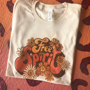 Free Spirit Cream retro graphic T-shirt Final Sale