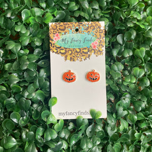 Halloween theme enamel earring