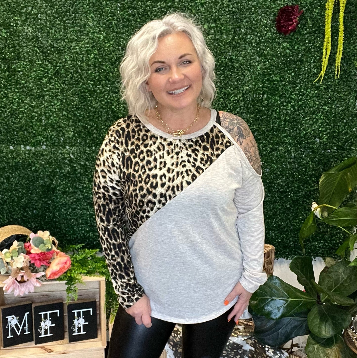One side Story cheetah  long sleeve top